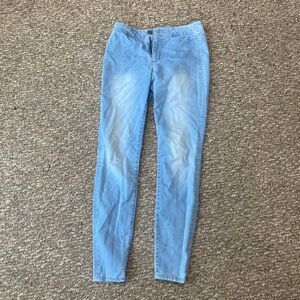 Decree Light Blue Wash Hi-Rise Jegging Size 5